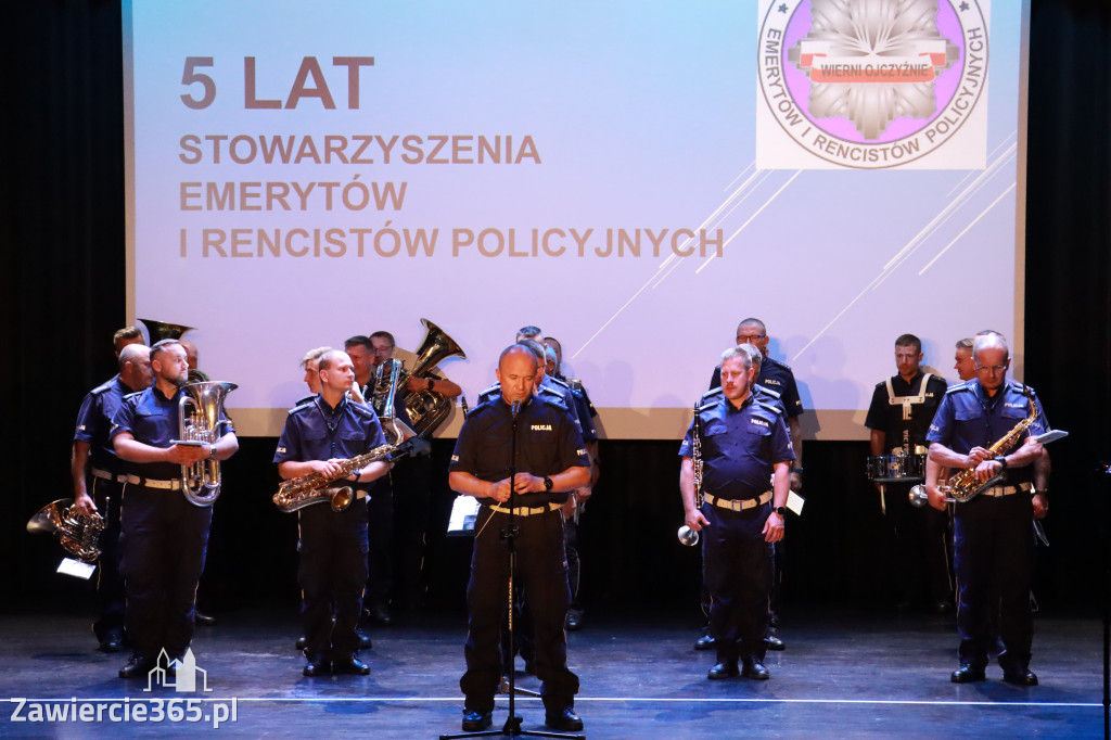 Fotorelacja II: 5 lat Stowarzyszenia Emerytów i Rencistów Policyjnych w Myszkowie