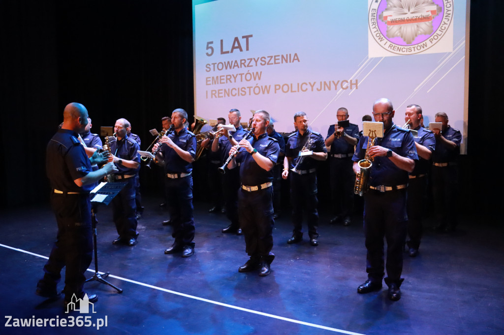 Fotorelacja II: 5 lat Stowarzyszenia Emerytów i Rencistów Policyjnych w Myszkowie