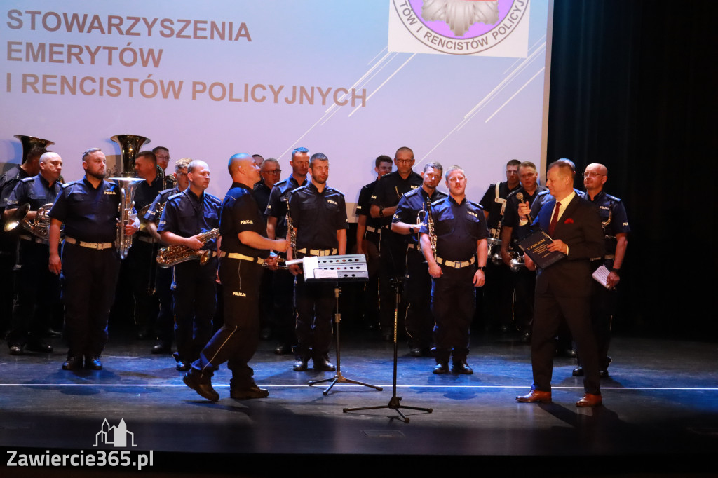 Fotorelacja II: 5 lat Stowarzyszenia Emerytów i Rencistów Policyjnych w Myszkowie