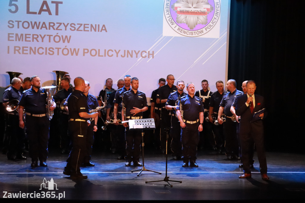 Fotorelacja II: 5 lat Stowarzyszenia Emerytów i Rencistów Policyjnych w Myszkowie