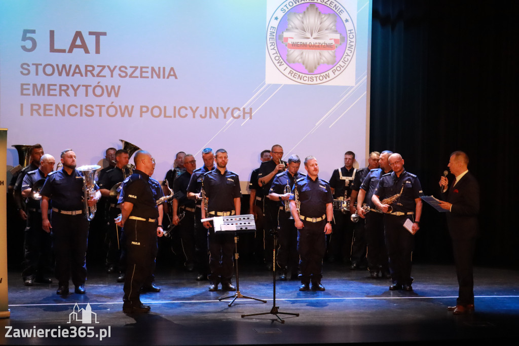 Fotorelacja II: 5 lat Stowarzyszenia Emerytów i Rencistów Policyjnych w Myszkowie