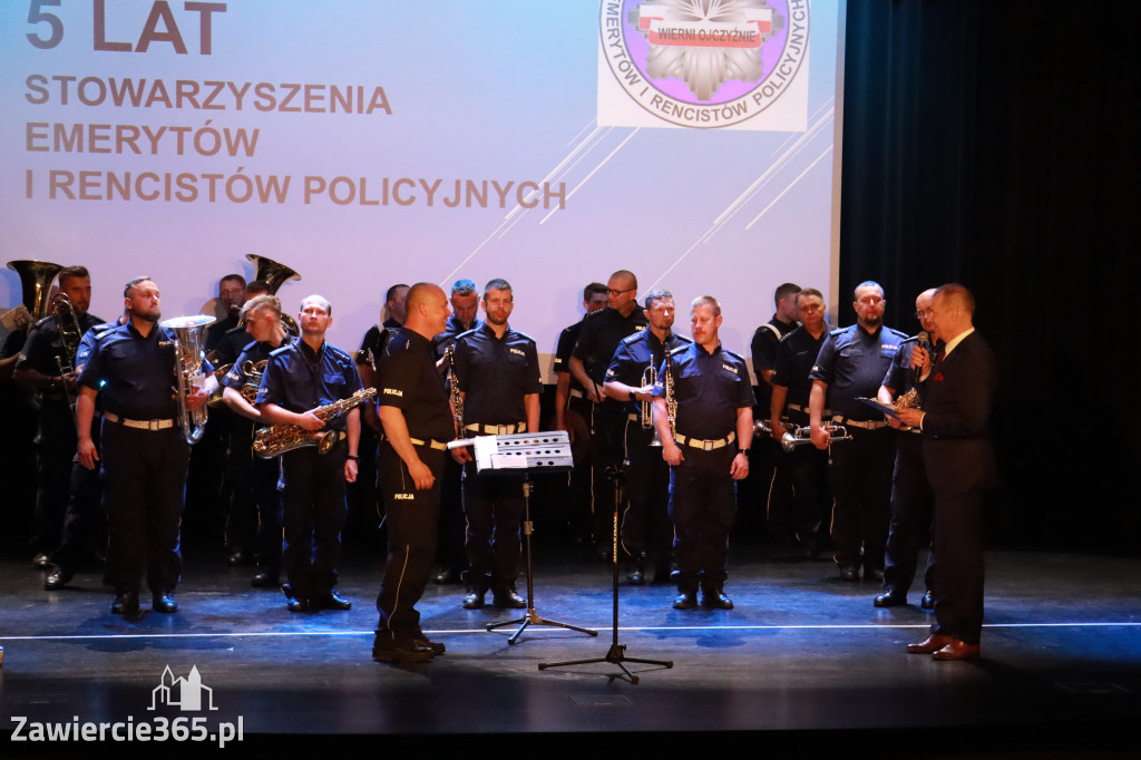 Fotorelacja II: 5 lat Stowarzyszenia Emerytów i Rencistów Policyjnych w Myszkowie