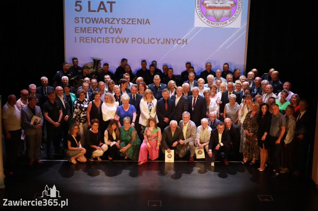 Fotorelacja II: 5 lat Stowarzyszenia Emerytów i Rencistów Policyjnych w Myszkowie