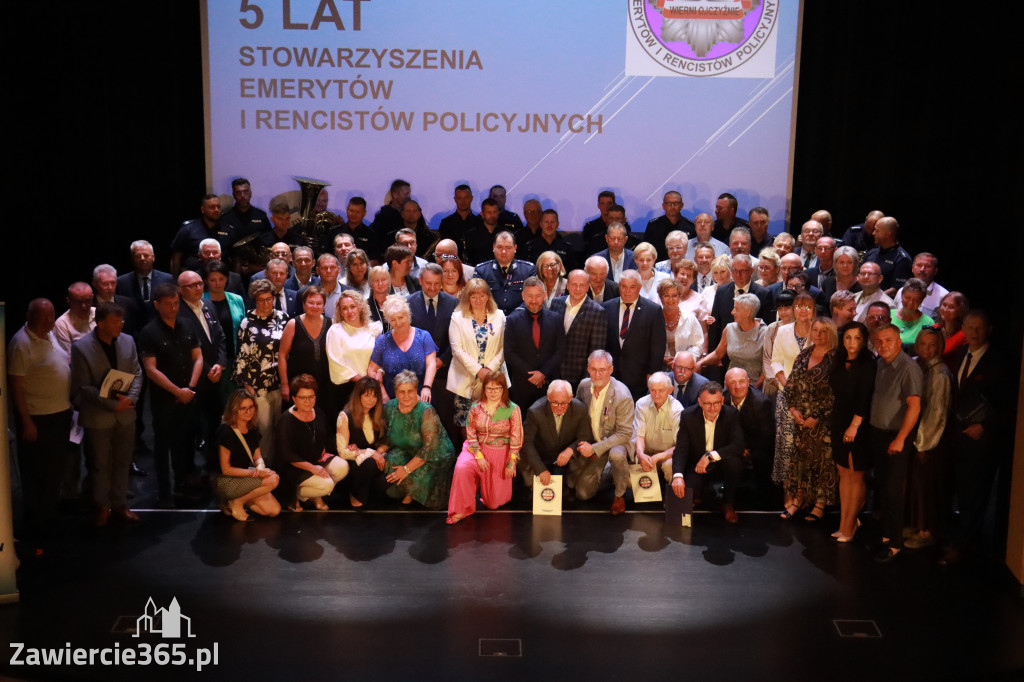 Fotorelacja II: 5 lat Stowarzyszenia Emerytów i Rencistów Policyjnych w Myszkowie