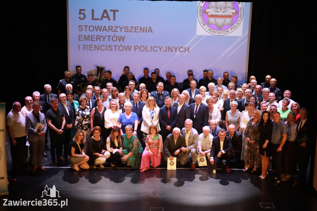 Fotorelacja II: 5 lat Stowarzyszenia Emerytów i Rencistów Policyjnych w Myszkowie