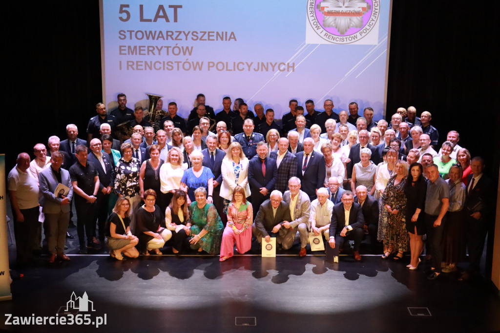 Fotorelacja II: 5 lat Stowarzyszenia Emerytów i Rencistów Policyjnych w Myszkowie
