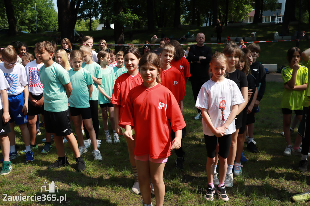 Fotorelacja: BIEG PO ZDROWIE zorganizowany przez SP5 i PSSE Zawiercie