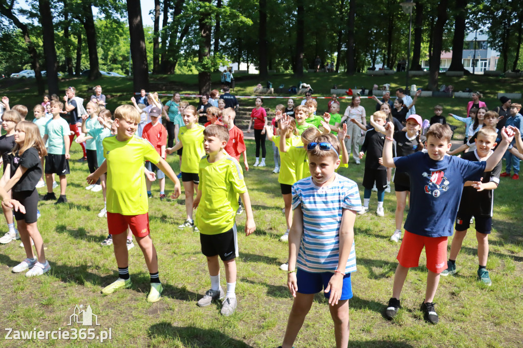 Fotorelacja: BIEG PO ZDROWIE zorganizowany przez SP5 i PSSE Zawiercie