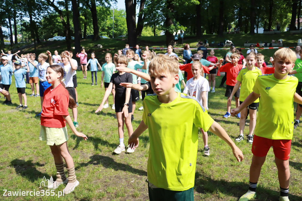 Fotorelacja: BIEG PO ZDROWIE zorganizowany przez SP5 i PSSE Zawiercie