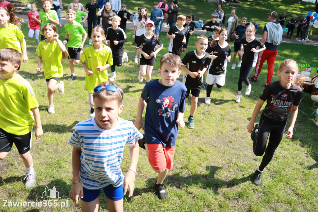 Fotorelacja: BIEG PO ZDROWIE zorganizowany przez SP5 i PSSE Zawiercie
