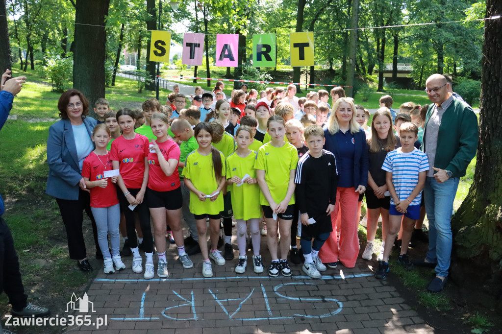 Fotorelacja: BIEG PO ZDROWIE zorganizowany przez SP5 i PSSE Zawiercie