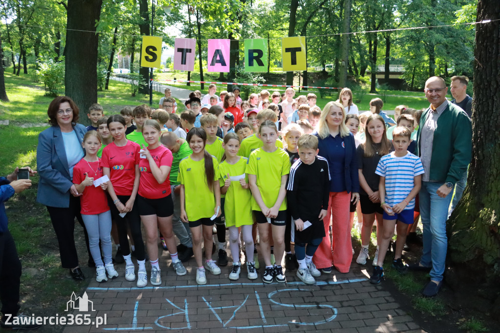 Fotorelacja: BIEG PO ZDROWIE zorganizowany przez SP5 i PSSE Zawiercie