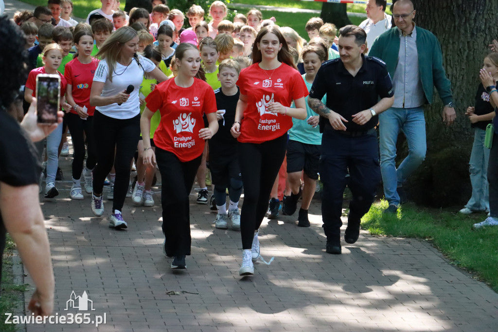 Fotorelacja: BIEG PO ZDROWIE zorganizowany przez SP5 i PSSE Zawiercie