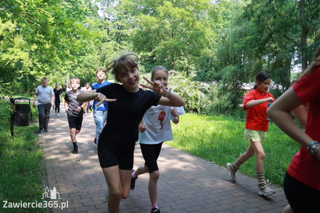 Fotorelacja: BIEG PO ZDROWIE zorganizowany przez SP5 i PSSE Zawiercie