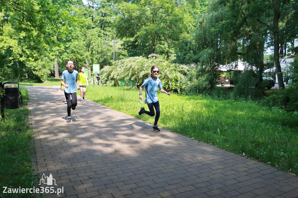 Fotorelacja: BIEG PO ZDROWIE zorganizowany przez SP5 i PSSE Zawiercie