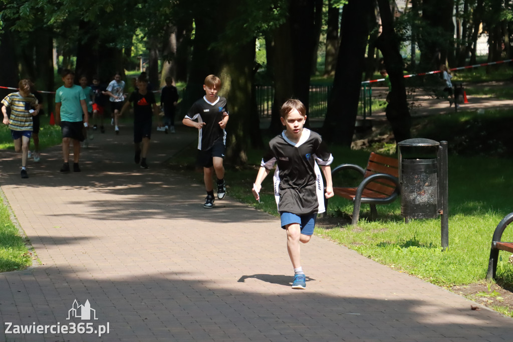 Fotorelacja: BIEG PO ZDROWIE zorganizowany przez SP5 i PSSE Zawiercie