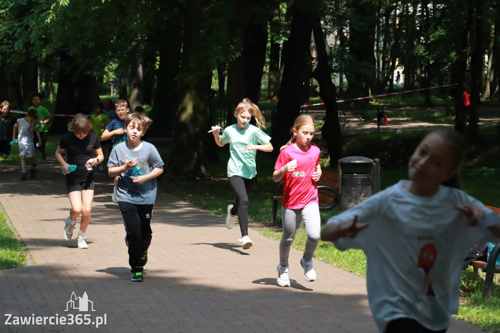 Fotorelacja: BIEG PO ZDROWIE zorganizowany przez SP5 i PSSE Zawiercie