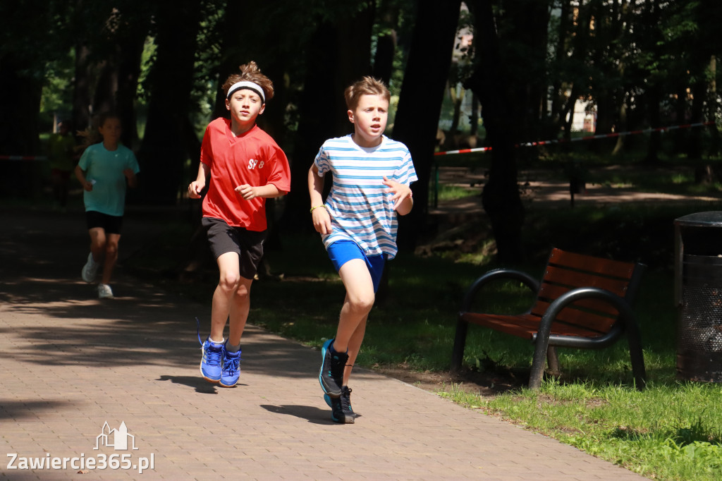 Fotorelacja: BIEG PO ZDROWIE zorganizowany przez SP5 i PSSE Zawiercie