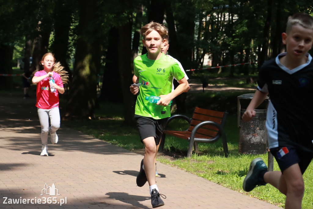 Fotorelacja: BIEG PO ZDROWIE zorganizowany przez SP5 i PSSE Zawiercie