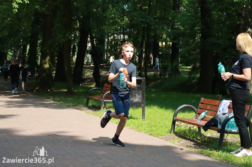 Fotorelacja: BIEG PO ZDROWIE zorganizowany przez SP5 i PSSE Zawiercie