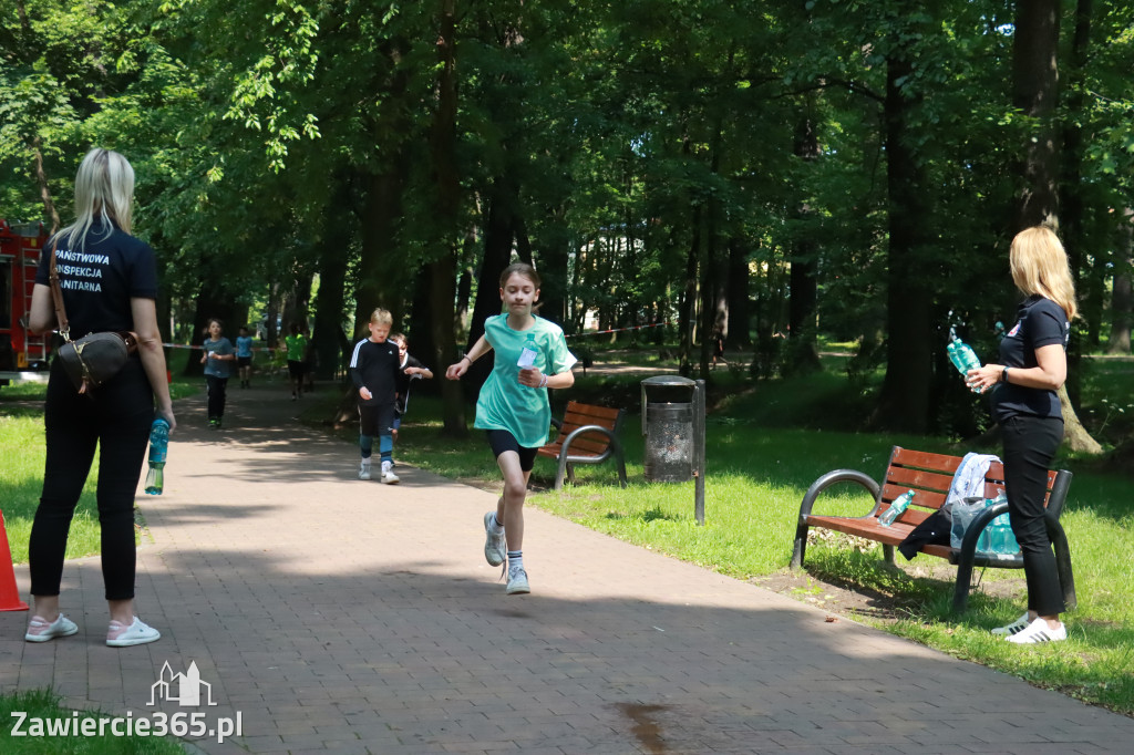 Fotorelacja: BIEG PO ZDROWIE zorganizowany przez SP5 i PSSE Zawiercie