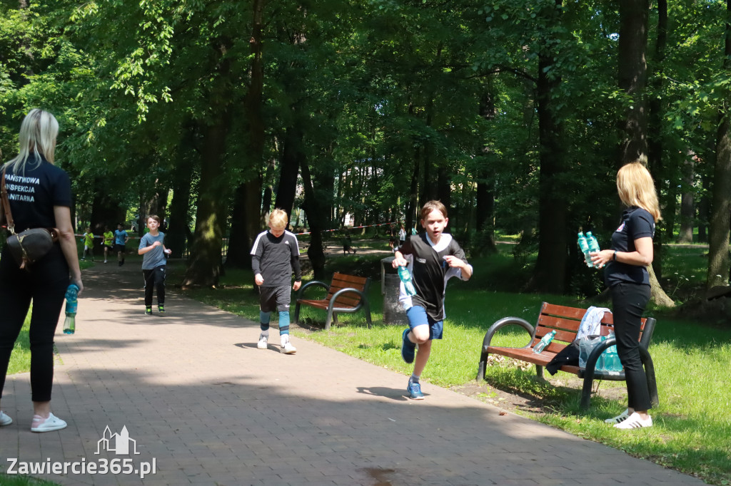 Fotorelacja: BIEG PO ZDROWIE zorganizowany przez SP5 i PSSE Zawiercie