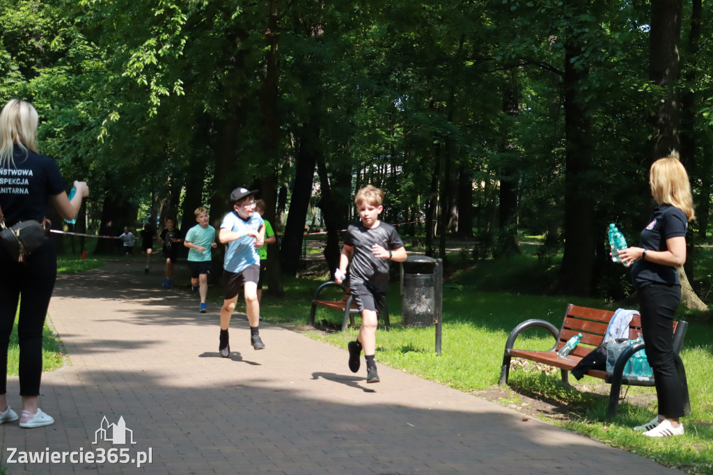 Fotorelacja: BIEG PO ZDROWIE zorganizowany przez SP5 i PSSE Zawiercie