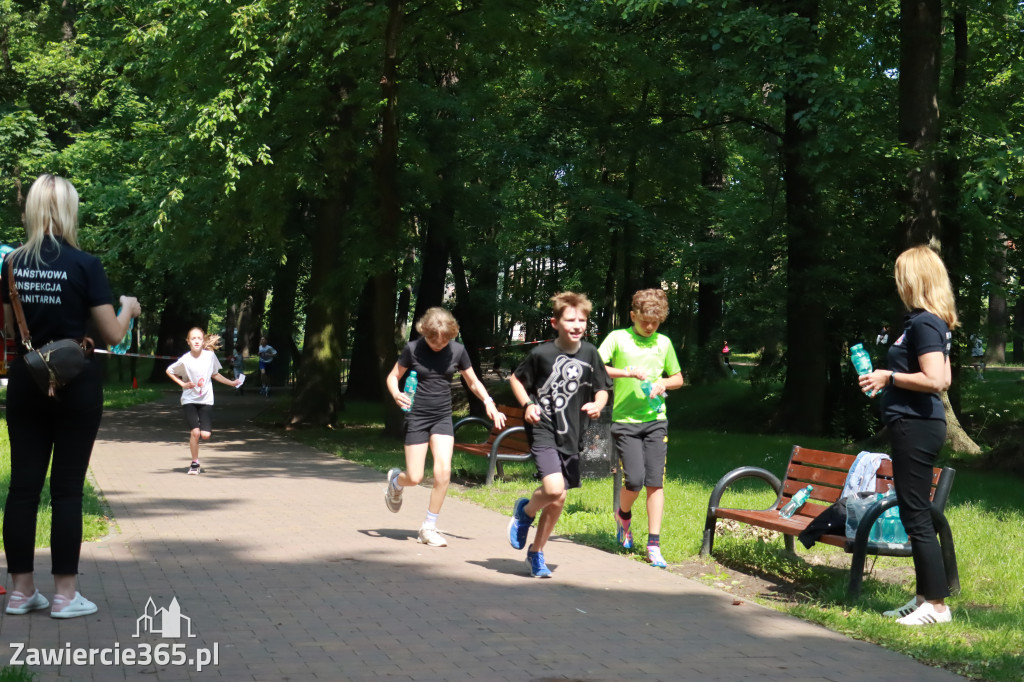 Fotorelacja: BIEG PO ZDROWIE zorganizowany przez SP5 i PSSE Zawiercie
