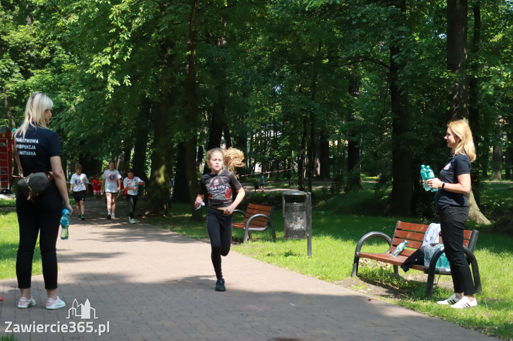 Fotorelacja: BIEG PO ZDROWIE zorganizowany przez SP5 i PSSE Zawiercie