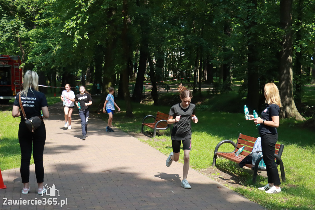 Fotorelacja: BIEG PO ZDROWIE zorganizowany przez SP5 i PSSE Zawiercie