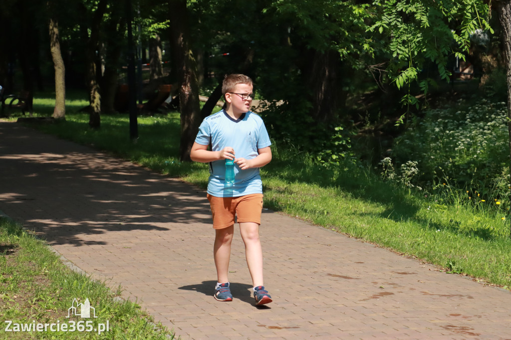 Fotorelacja: BIEG PO ZDROWIE zorganizowany przez SP5 i PSSE Zawiercie