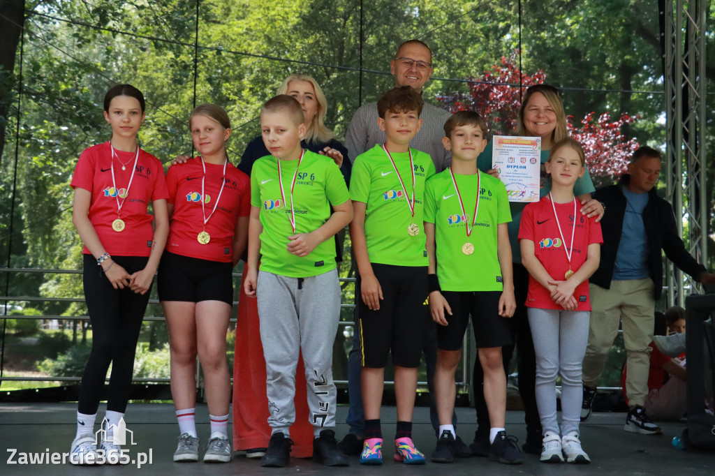 Fotorelacja: BIEG PO ZDROWIE zorganizowany przez SP5 i PSSE Zawiercie