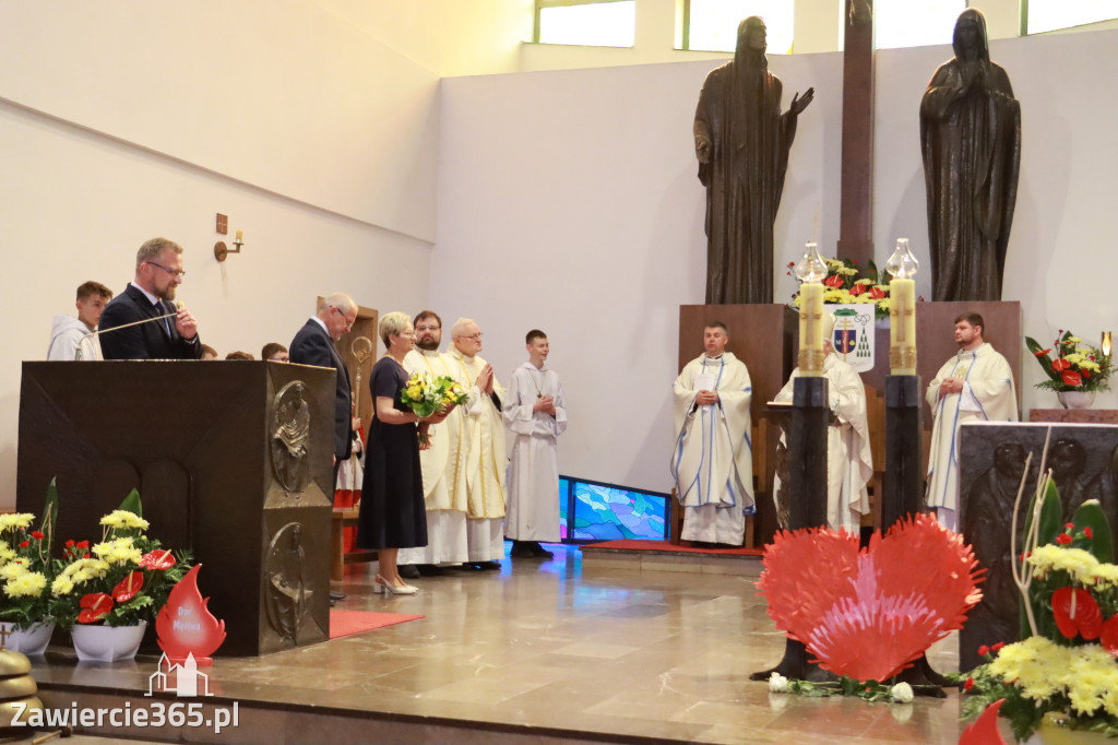 Fotorelacja I: Jubileusz 30-lecia Katolika w Zawierciu