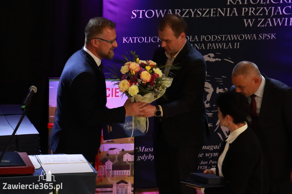 Fotorelacja II: Jubileusz 30-lecia Katolika w Zawierciu