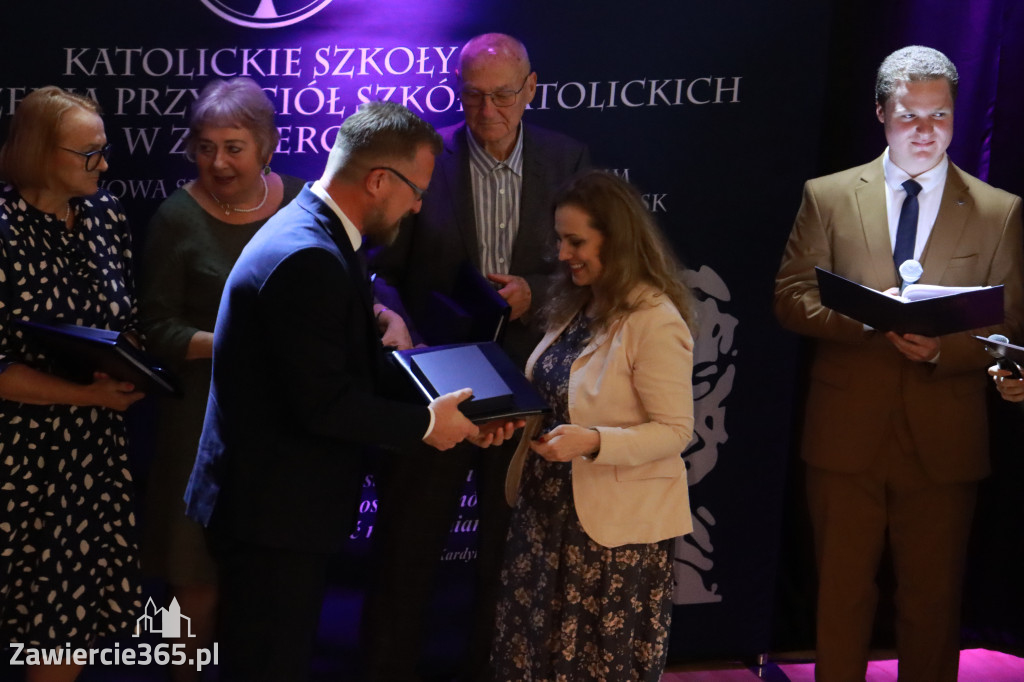 Fotorelacja II: Jubileusz 30-lecia Katolika w Zawierciu