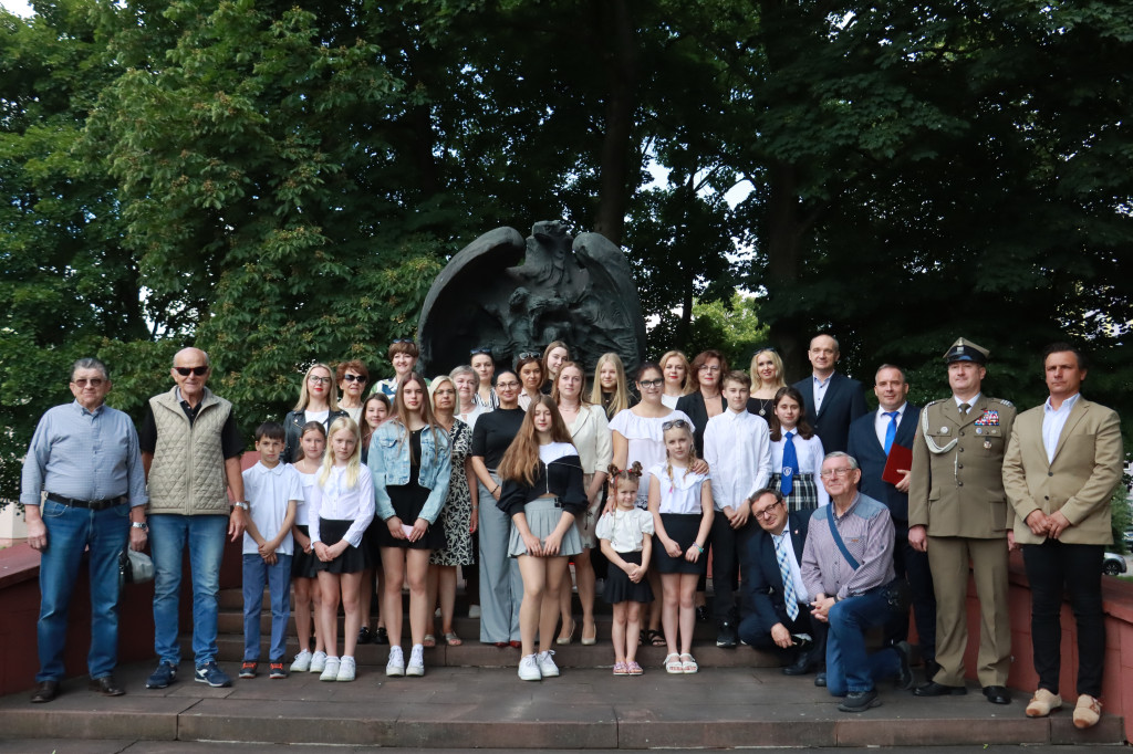 Fotorelacja Zawiercie: Narodowy Dzień Pamięci Ofiar Niemieckich Nazistowskich Obozów Koncentracyjnych
