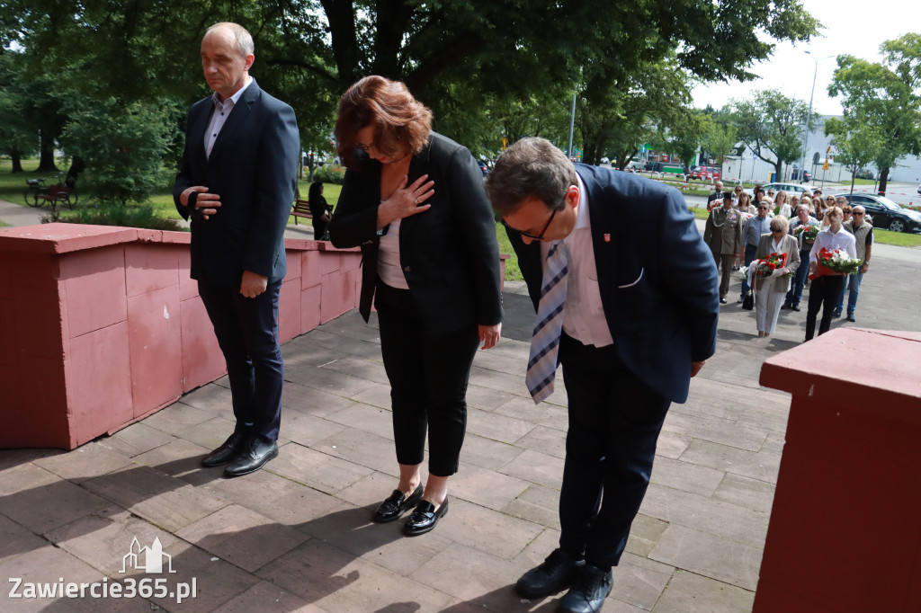 Fotorelacja Zawiercie: Narodowy Dzień Pamięci Ofiar Niemieckich Nazistowskich Obozów Koncentracyjnych