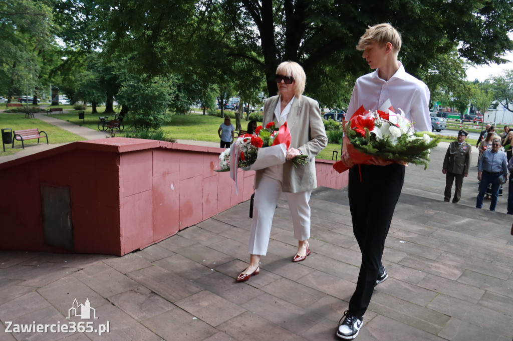 Fotorelacja Zawiercie: Narodowy Dzień Pamięci Ofiar Niemieckich Nazistowskich Obozów Koncentracyjnych