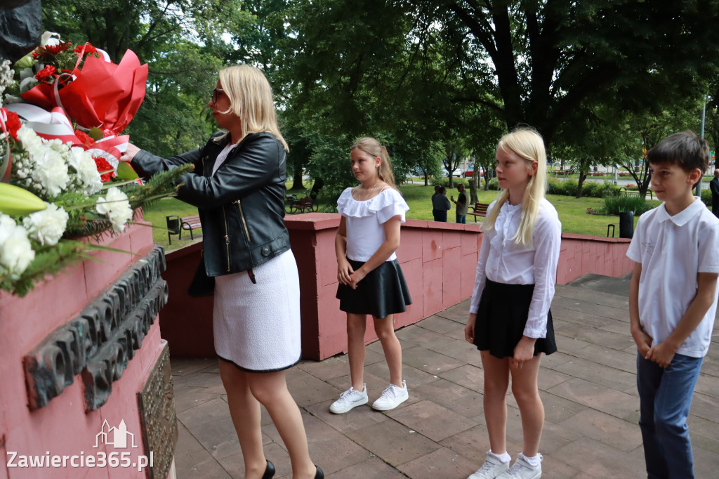 Fotorelacja Zawiercie: Narodowy Dzień Pamięci Ofiar Niemieckich Nazistowskich Obozów Koncentracyjnych