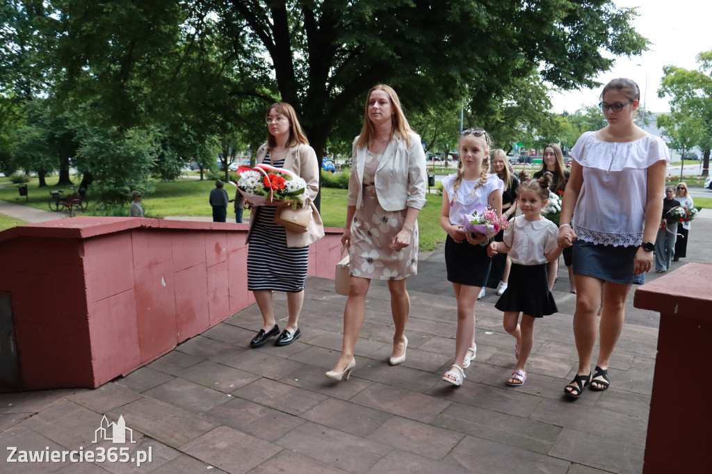 Fotorelacja Zawiercie: Narodowy Dzień Pamięci Ofiar Niemieckich Nazistowskich Obozów Koncentracyjnych