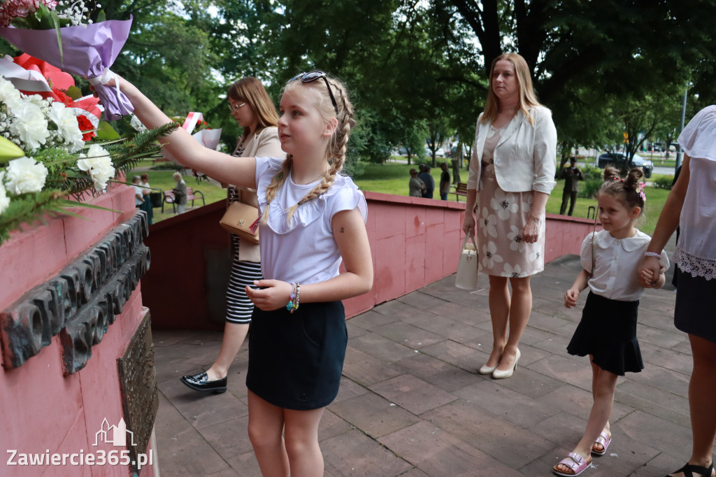 Fotorelacja Zawiercie: Narodowy Dzień Pamięci Ofiar Niemieckich Nazistowskich Obozów Koncentracyjnych
