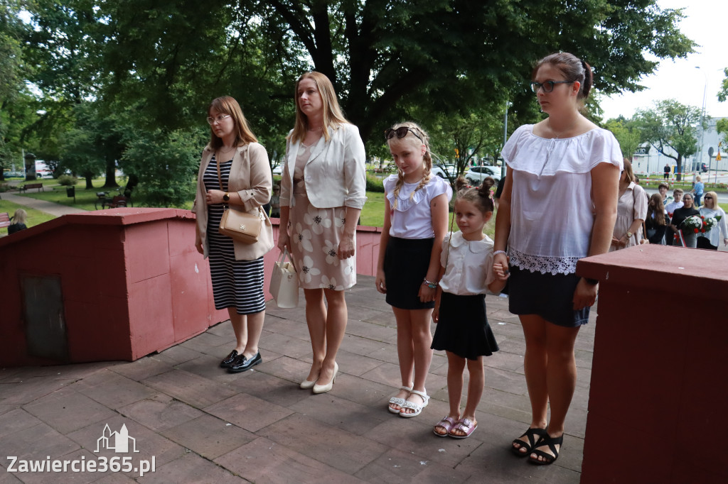 Fotorelacja Zawiercie: Narodowy Dzień Pamięci Ofiar Niemieckich Nazistowskich Obozów Koncentracyjnych