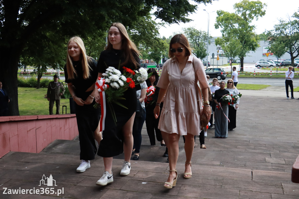 Fotorelacja Zawiercie: Narodowy Dzień Pamięci Ofiar Niemieckich Nazistowskich Obozów Koncentracyjnych