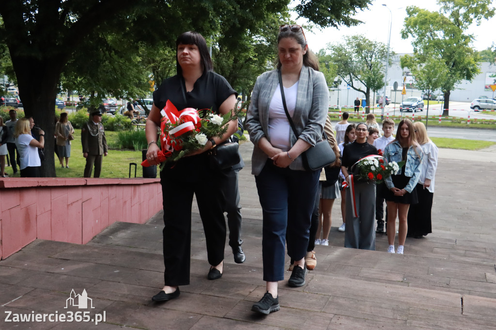 Fotorelacja Zawiercie: Narodowy Dzień Pamięci Ofiar Niemieckich Nazistowskich Obozów Koncentracyjnych