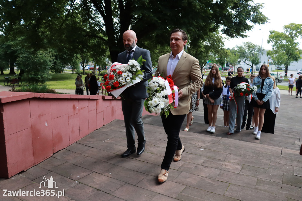 Fotorelacja Zawiercie: Narodowy Dzień Pamięci Ofiar Niemieckich Nazistowskich Obozów Koncentracyjnych