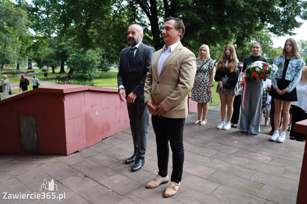 Fotorelacja Zawiercie: Narodowy Dzień Pamięci Ofiar Niemieckich Nazistowskich Obozów Koncentracyjnych