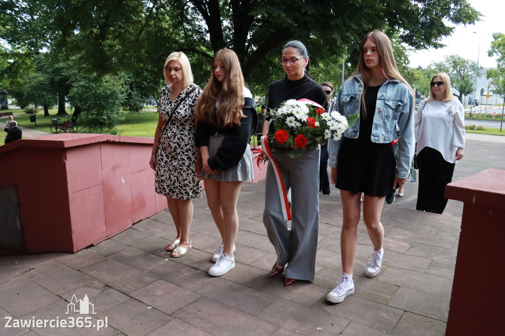 Fotorelacja Zawiercie: Narodowy Dzień Pamięci Ofiar Niemieckich Nazistowskich Obozów Koncentracyjnych