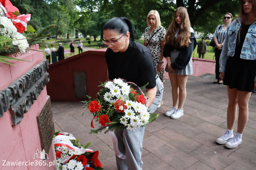 Fotorelacja Zawiercie: Narodowy Dzień Pamięci Ofiar Niemieckich Nazistowskich Obozów Koncentracyjnych