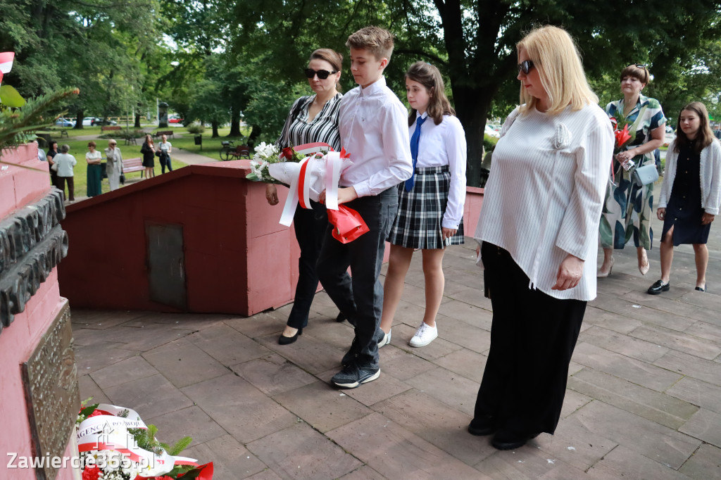 Fotorelacja Zawiercie: Narodowy Dzień Pamięci Ofiar Niemieckich Nazistowskich Obozów Koncentracyjnych