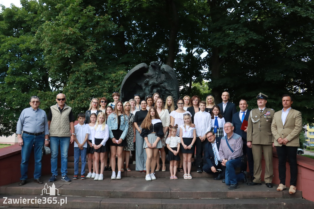 Fotorelacja Zawiercie: Narodowy Dzień Pamięci Ofiar Niemieckich Nazistowskich Obozów Koncentracyjnych